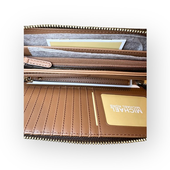 Michael Kors Jet Set Travel Large Brown Monogram Continental Wallet NWT - Picture 9 of 12